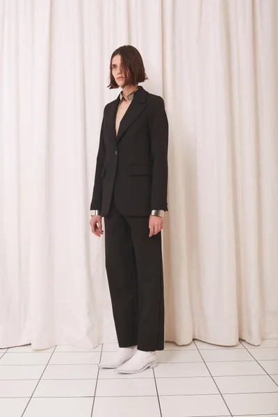 Look 3